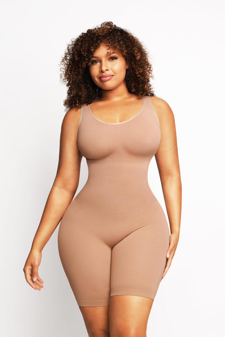 Seamless Body Shaper with Hip Pads – Plus Size Curve Enhancing Shapewear